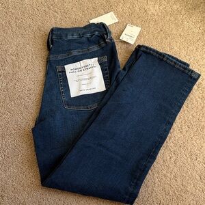 Good American Women's Dark Blue Straight Leg Jeans
